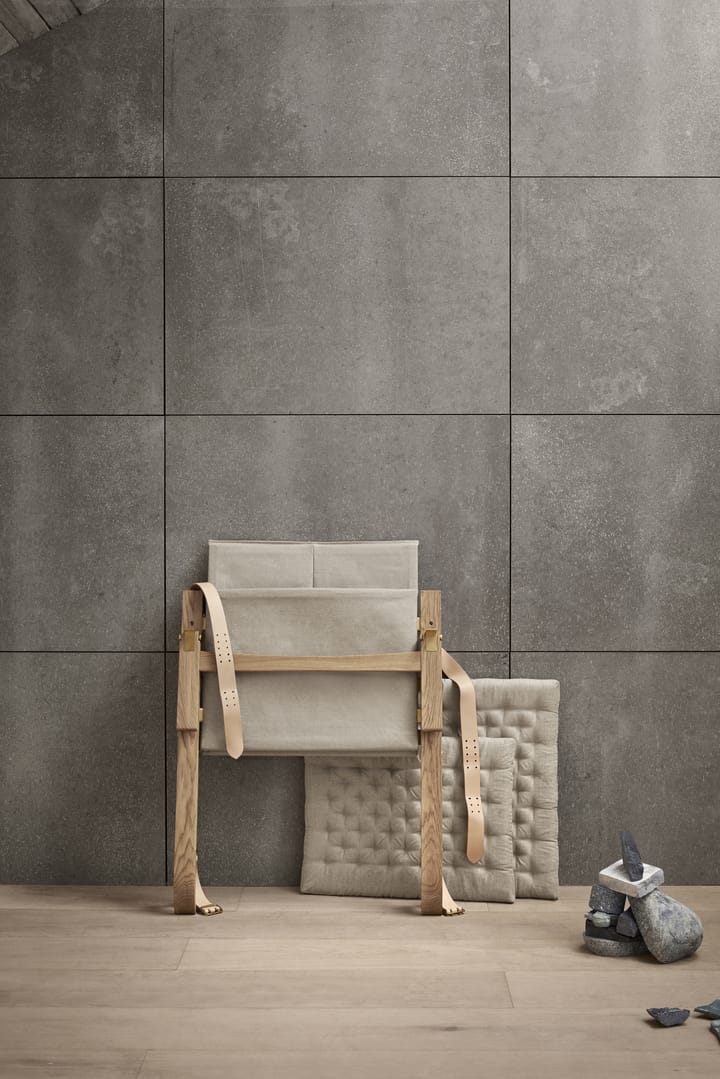 FK11 Plico fåtölj, Tyg canvas natur-vitoljad ek Carl Hansen & S�øn