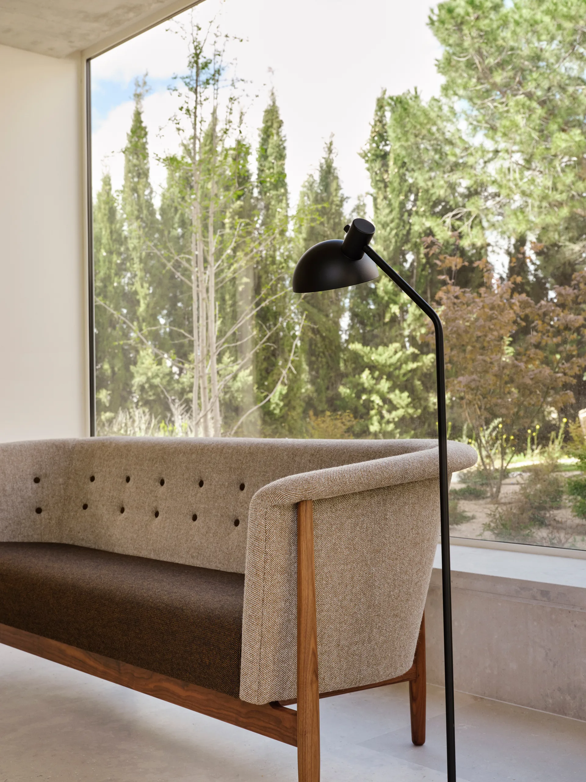 ND52-3 Vita soffa 192 cm, Hallingdal 0270-oljad valnöt Carl Hansen & Søn