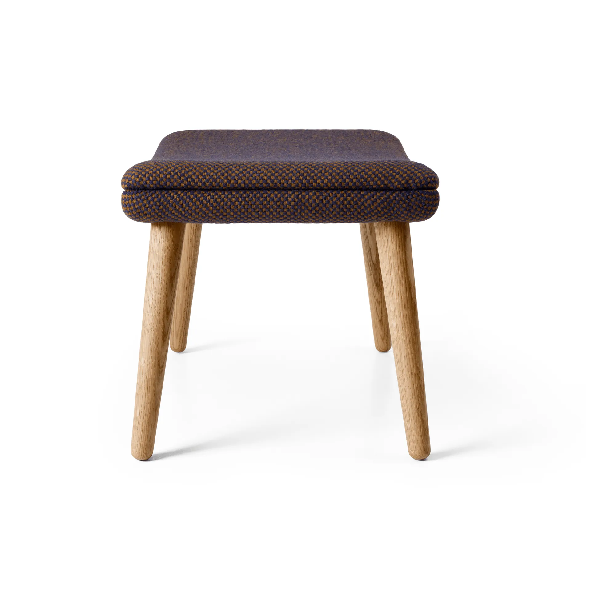 ND550F fotpall, Tyg Sisu 0785 blå-oljad ek Carl Hansen & Søn