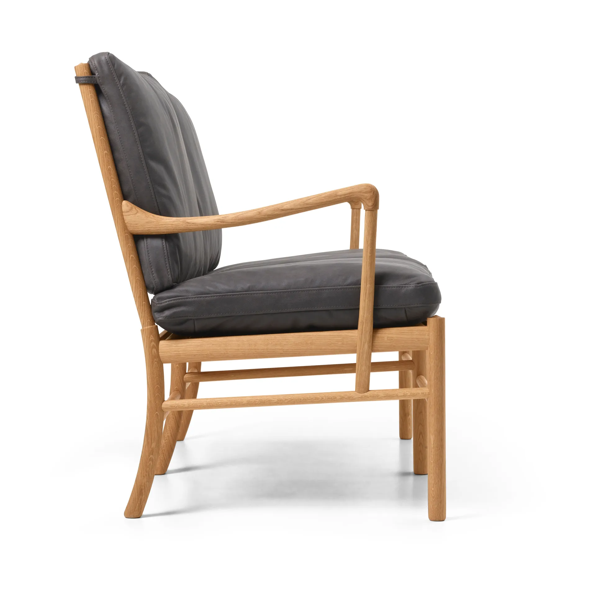 OW149-2 Colonial soffa 2-sits, Terra 20367-oljad ek Carl Hansen & Søn