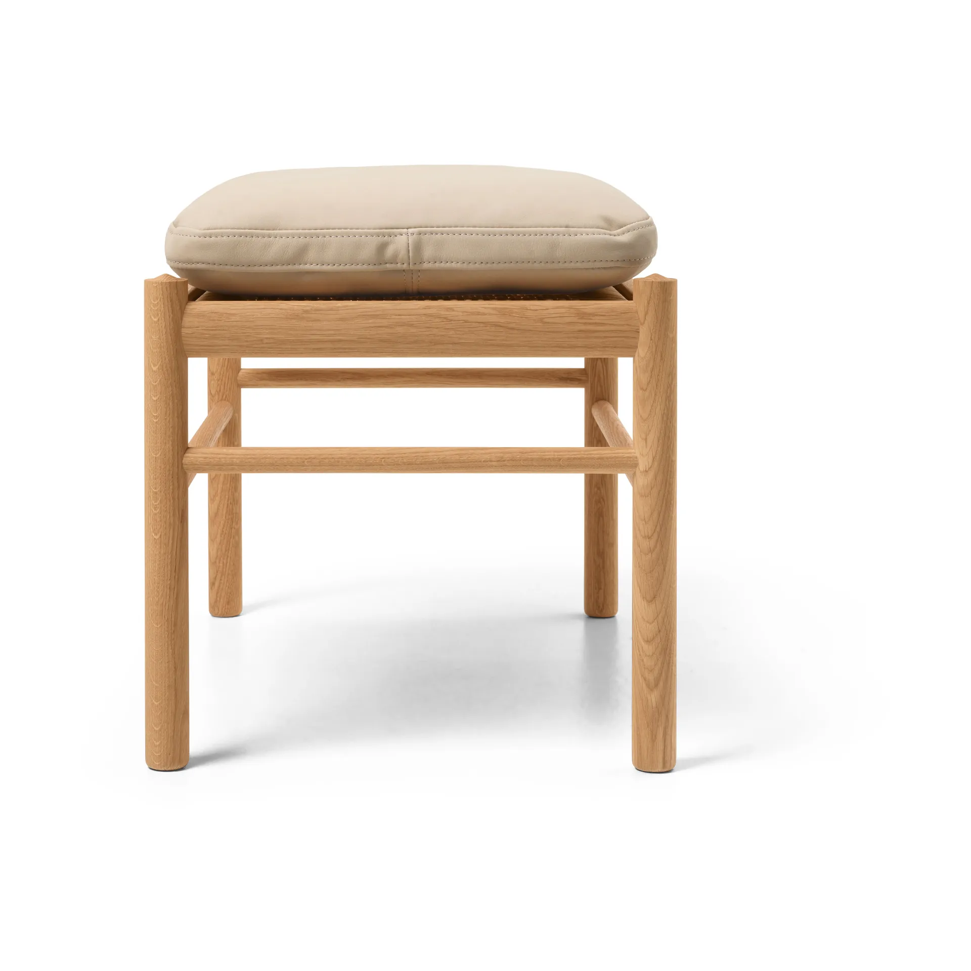 OW149F Colonial fotpall, Terra 20365-oljad ek Carl Hansen & Søn