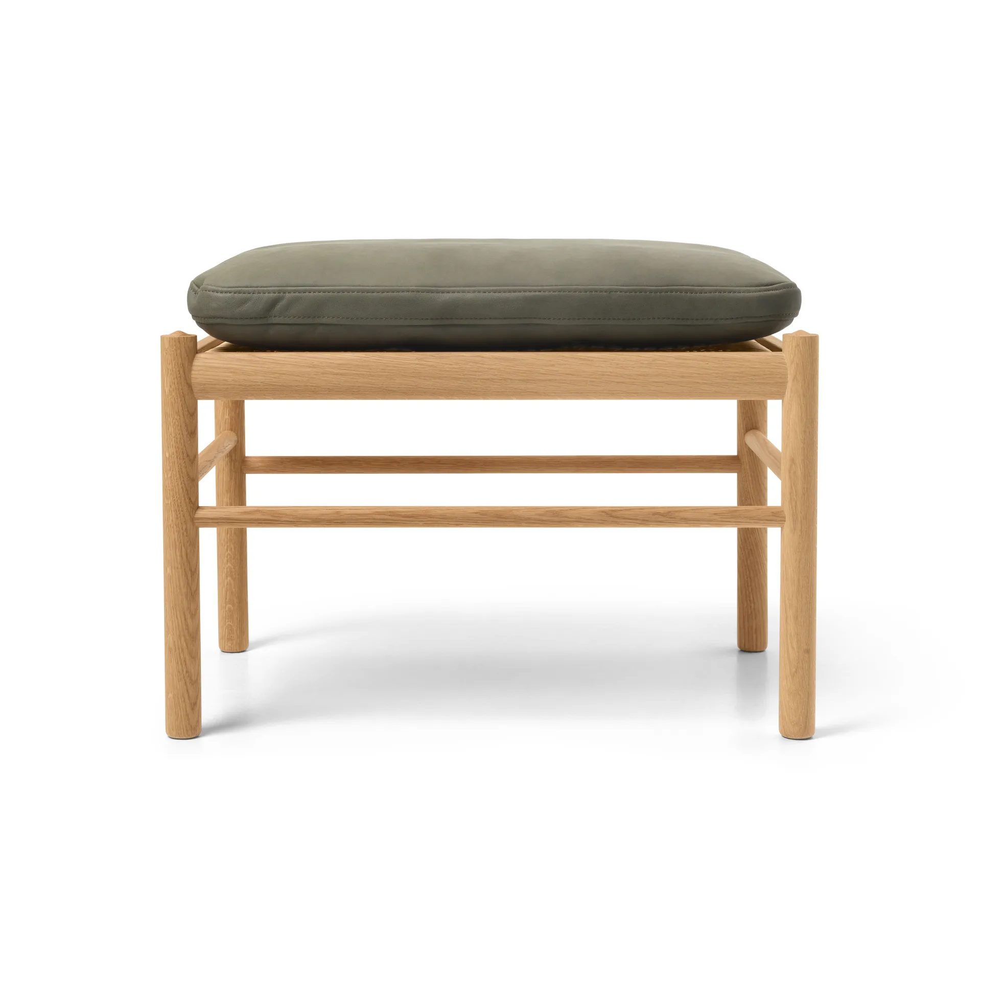 OW149F Colonial fotpall, Terra 20368-oljad ek Carl Hansen & Søn