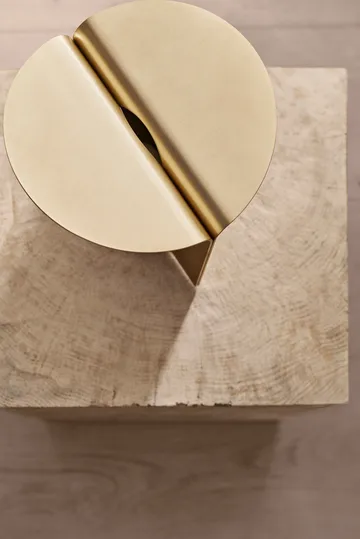 RF200 Petal bordslampa, Black oak-brass - Carl Hansen & Søn