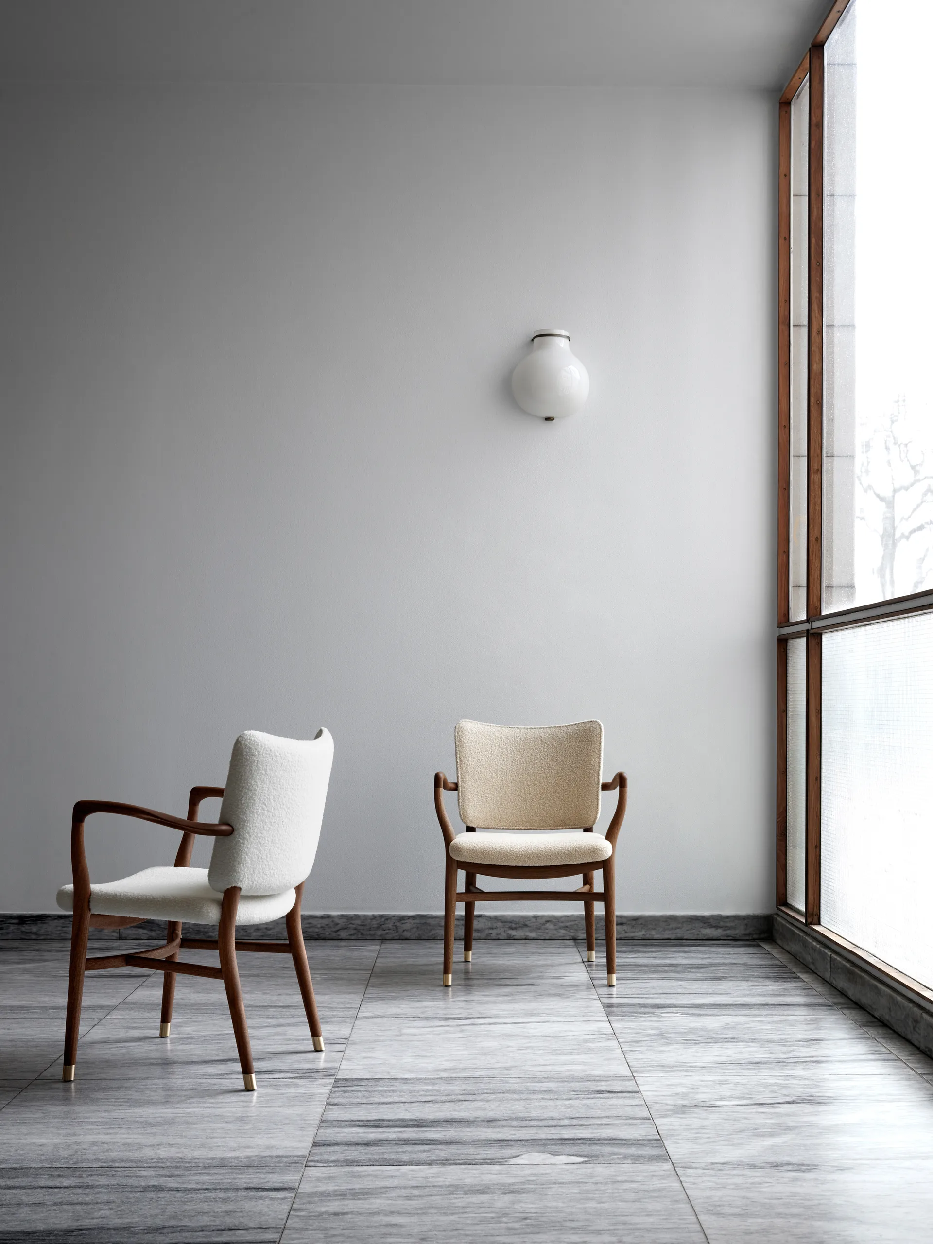 VLA61 Monarch chair karmstol, Oljad mahogny-Baru 0200 Carl Hansen & Søn