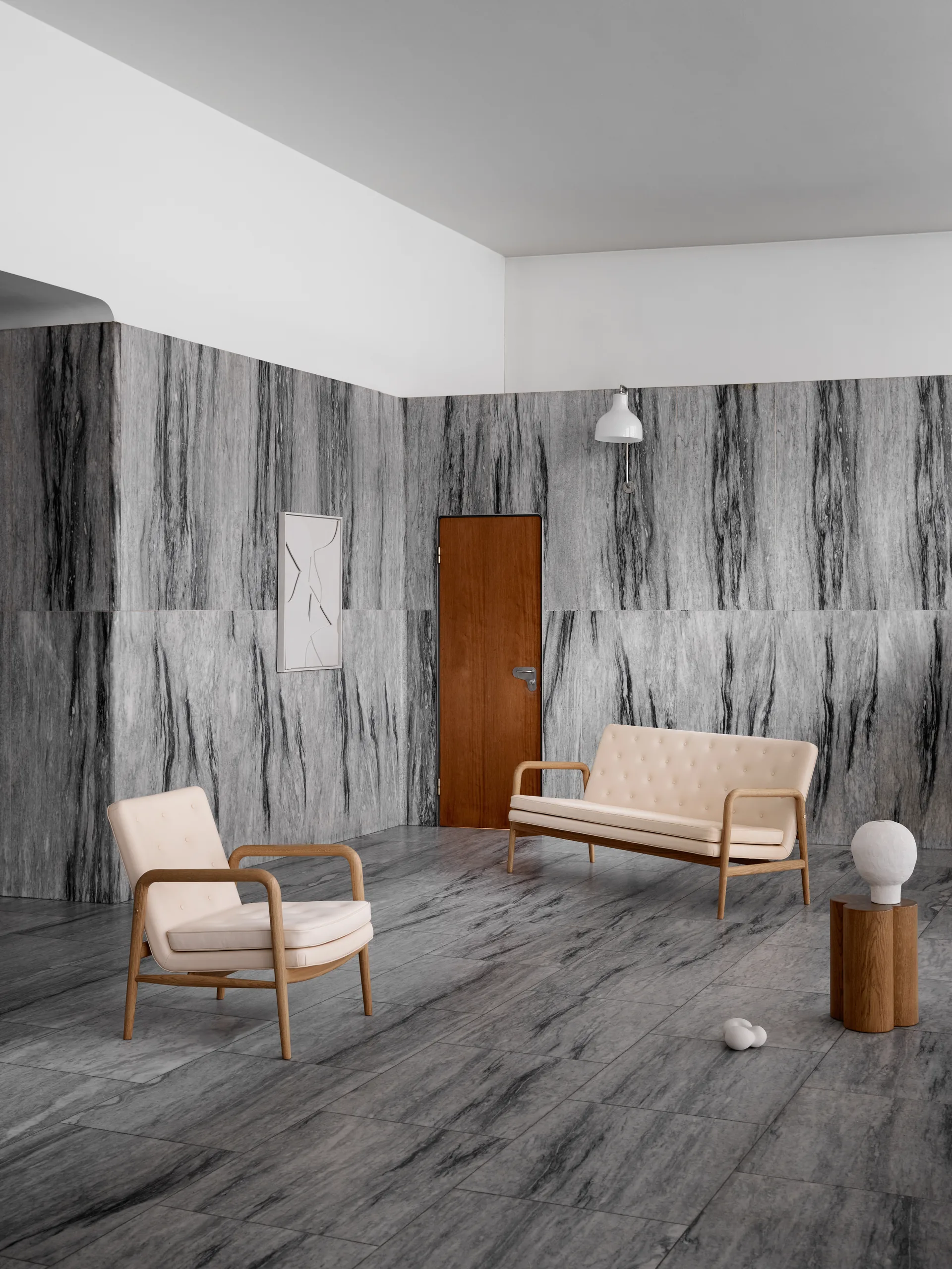 VLA76 Foyer lounge chair, Oljad ek-sif 90 läder Carl Hansen & Søn