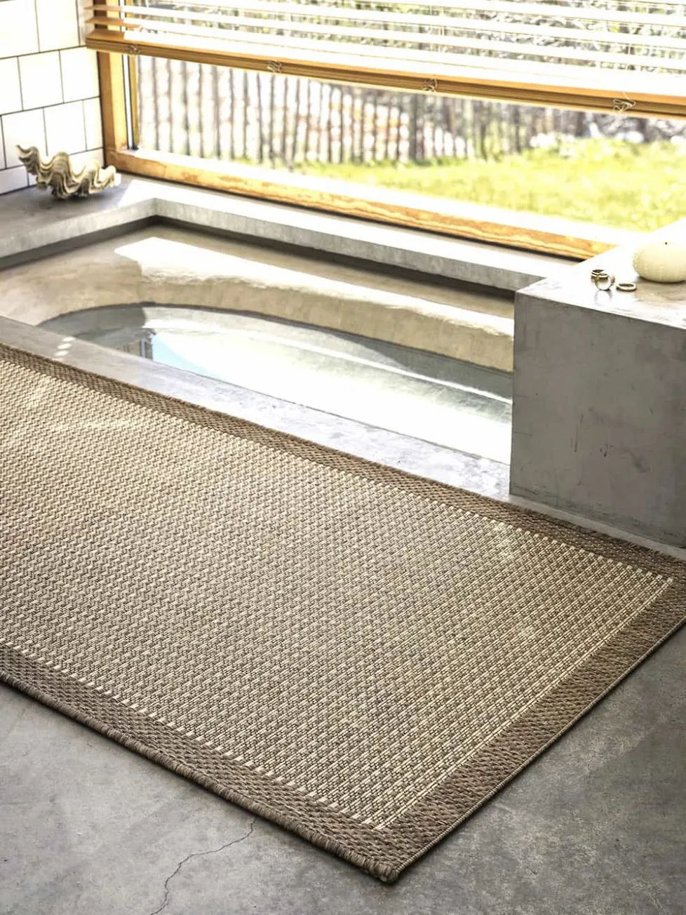 Bahar matta, Beige-off white 240x350 cm Chhatwal & Jonsson