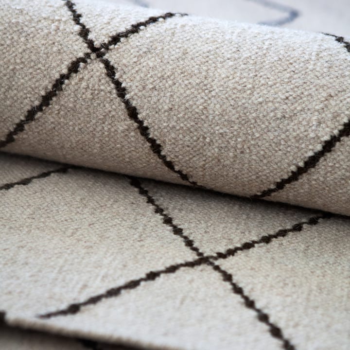 Diamond matta, Mocha/offwhite, 230x336 cm Chhatwal & Jonsson
