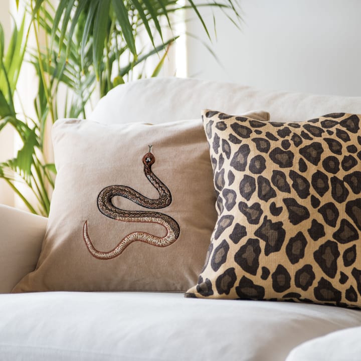 Embroidered Cobra kuddfodral 50x50 cm - Beige - Chhatwal & Jonsson