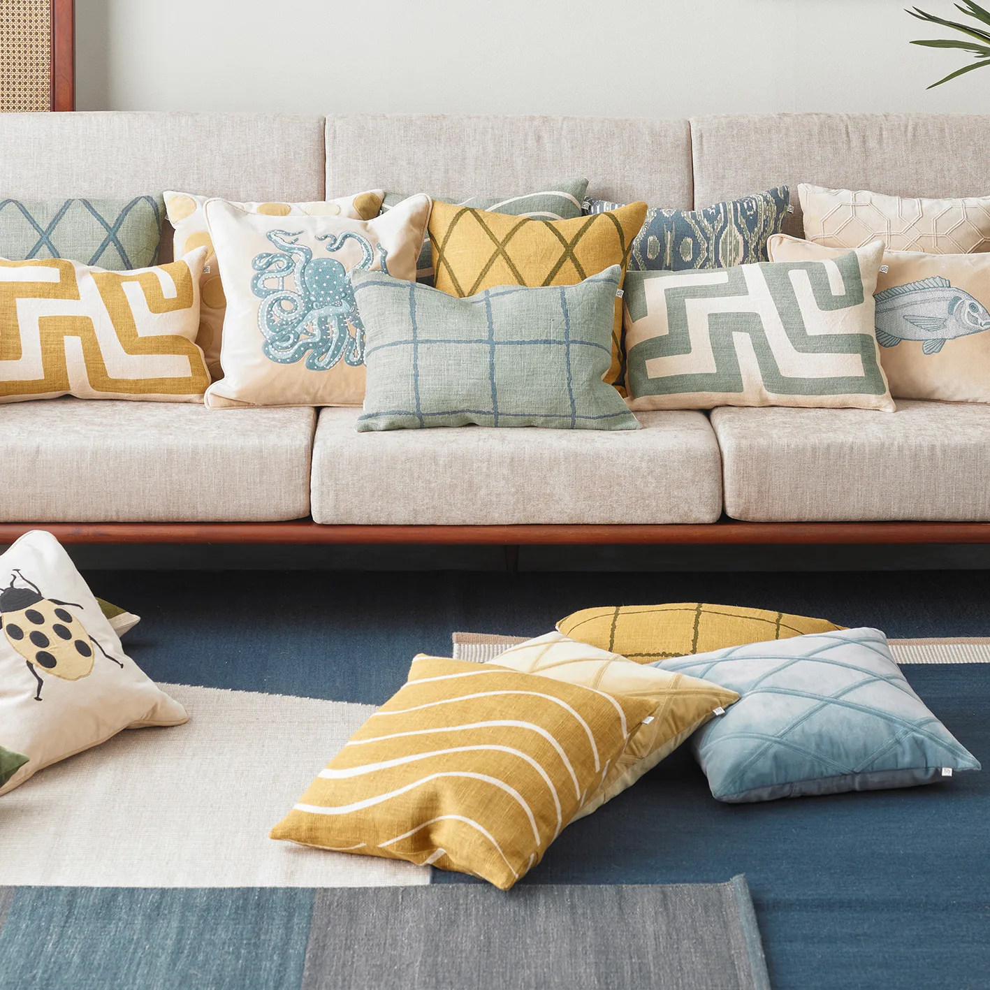 Ikat Madras kuddfodral 50x50 cm, Heaven blue-aqua Chhatwal & Jonsson