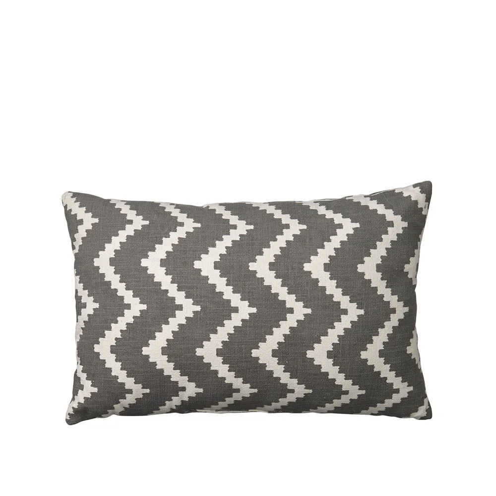 Ikat Sema kudde, grey/offwhite, 40 cm Chhatwal & Jonsson