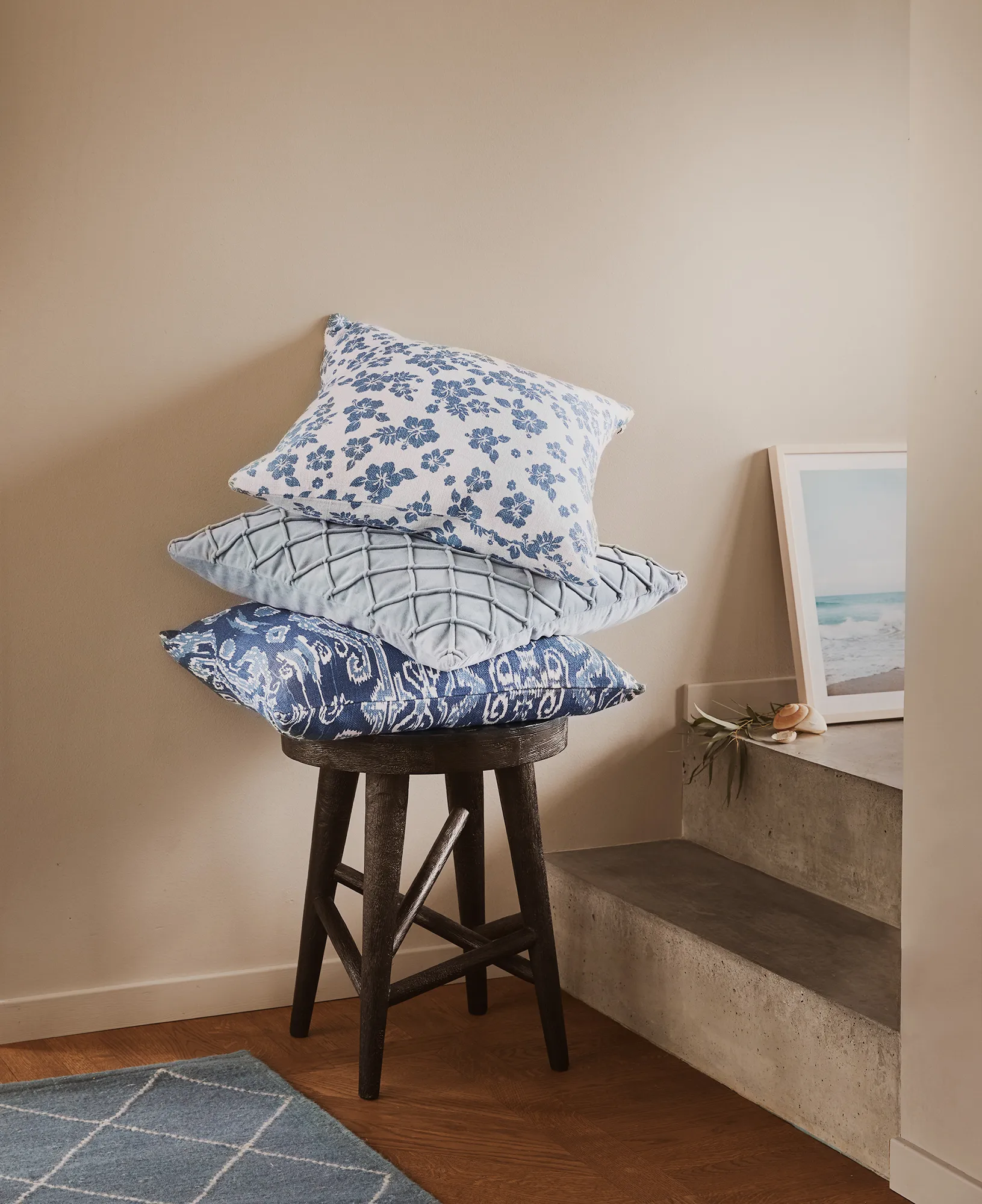 Indu kuddfodral 50x50 cm, Off white-heaven blue Chhatwal & Jonsson
