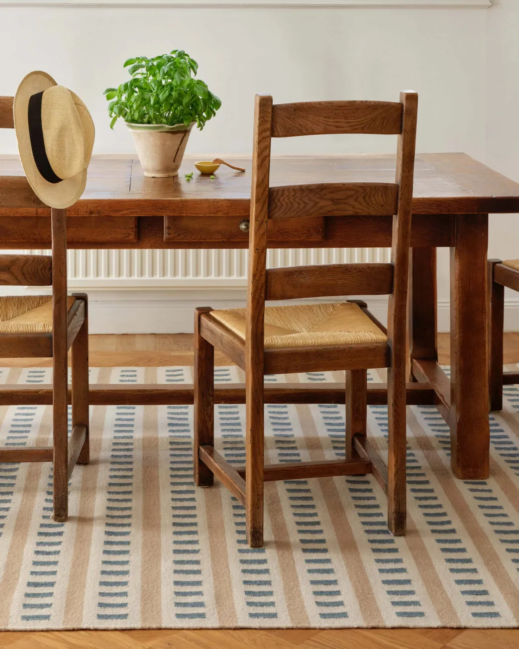 Ladakh ullmatta, Off white-l. beige-heaven blue, 180x270 cm Chhatwal & Jonsson