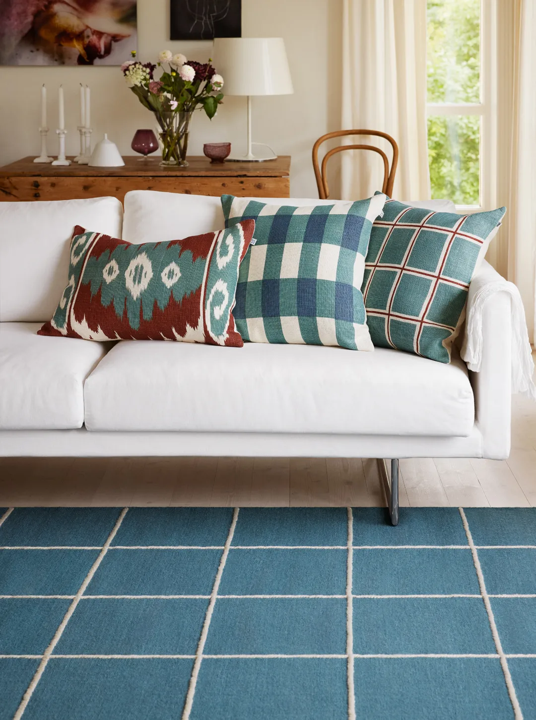 Milan matta, Heaven blue-off white, 230x320 cm Chhatwal & Jonsson