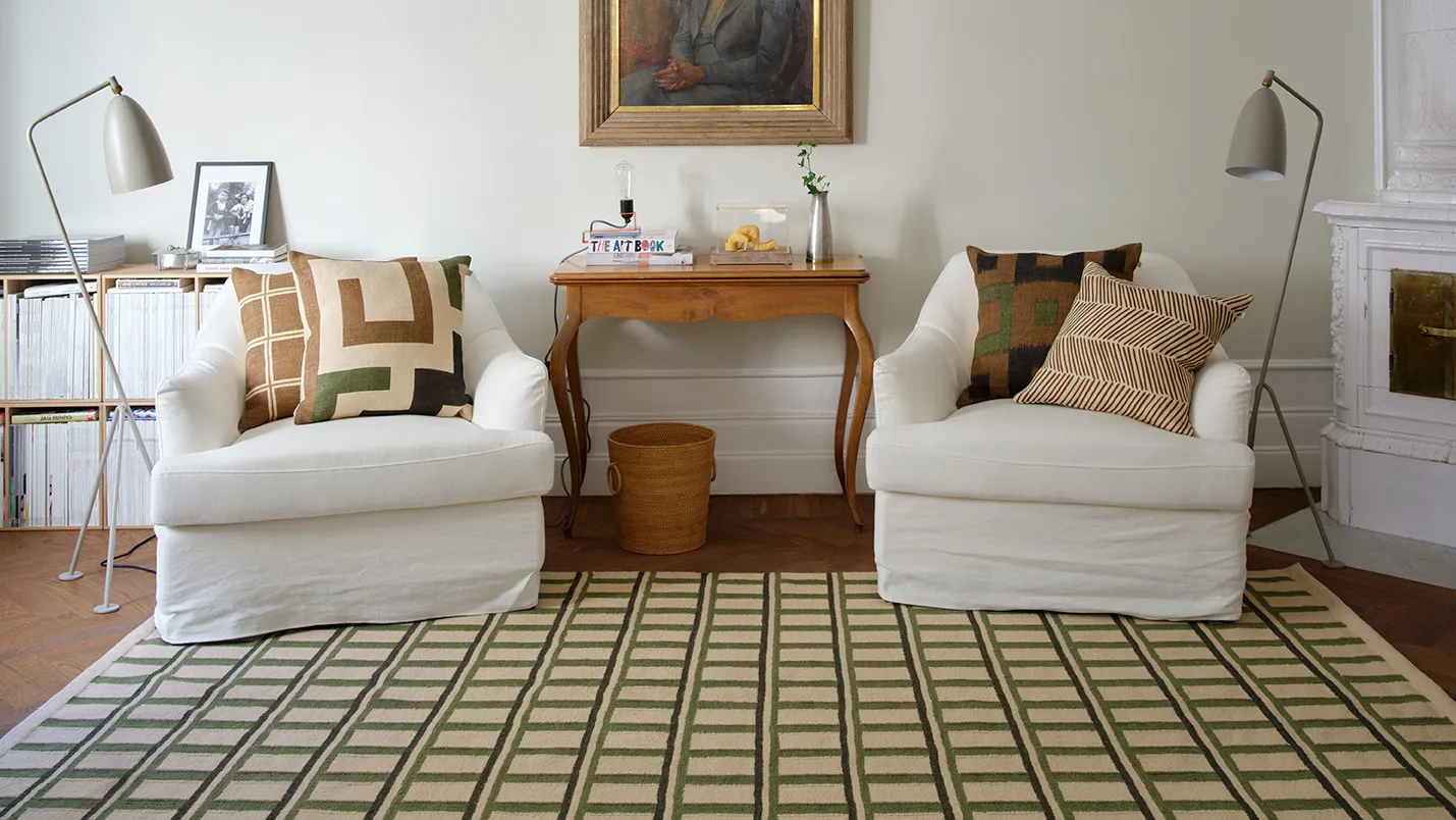 Mysore ullmatta, Off white-green-dark green, 180x270 cm Chhatwal & Jonsson