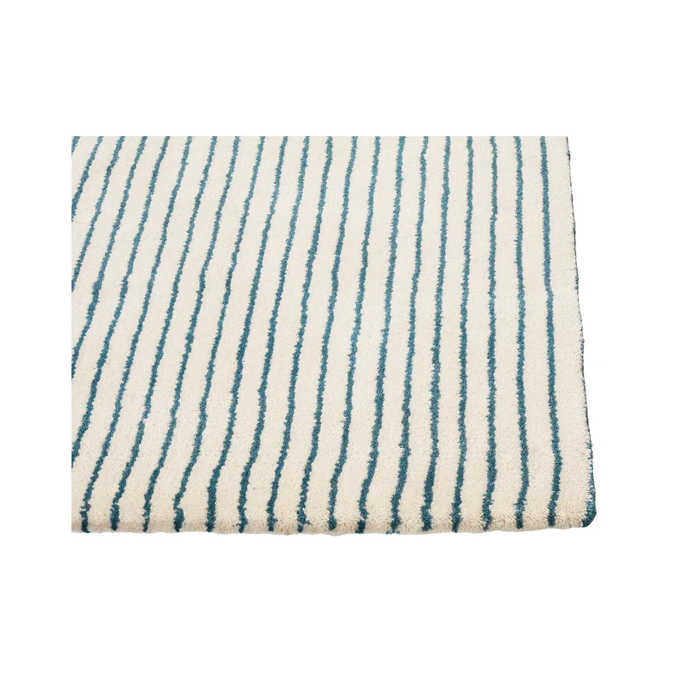 Radha ullmatta 180x270 cm, Off white-heaven blue Chhatwal & Jonsson