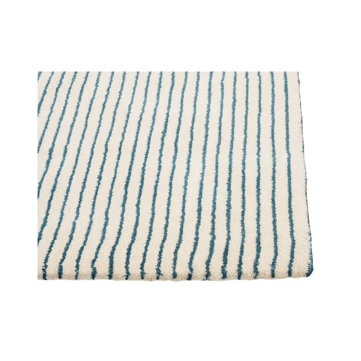 Radha ullmatta 180x270 cm - Off white-heaven blue - Chhatwal & Jonsson
