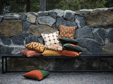 Yogi kuddfodral 50x50 cm - Forest green-terracotta - Chhatwal & Jonsson