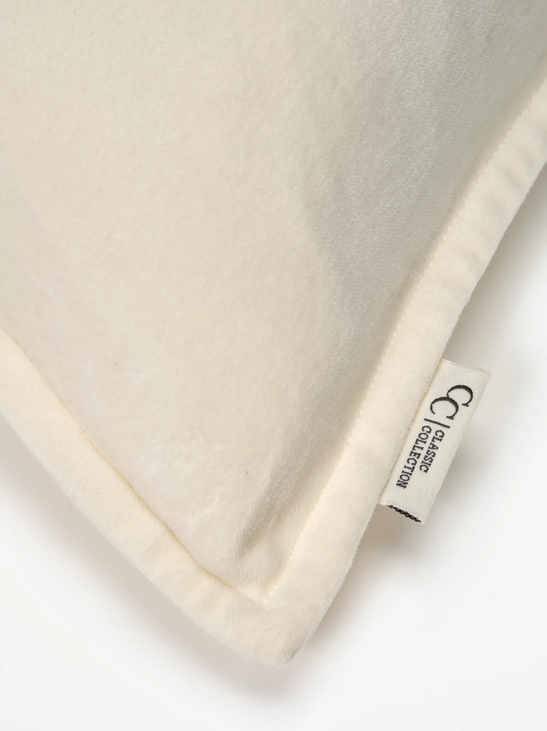 Classic Velvet kuddfodral 50x50 cm, White Classic Collection