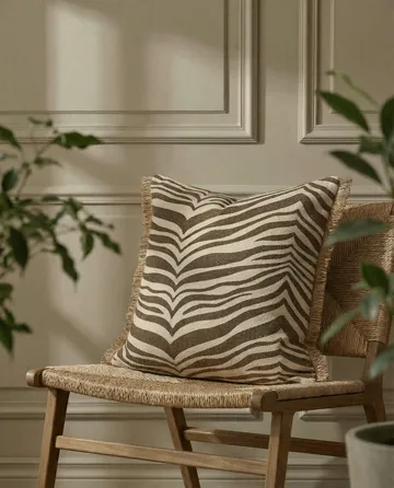 Zebra kudde - Brun-natur, 50x50 cm - Classic Collection