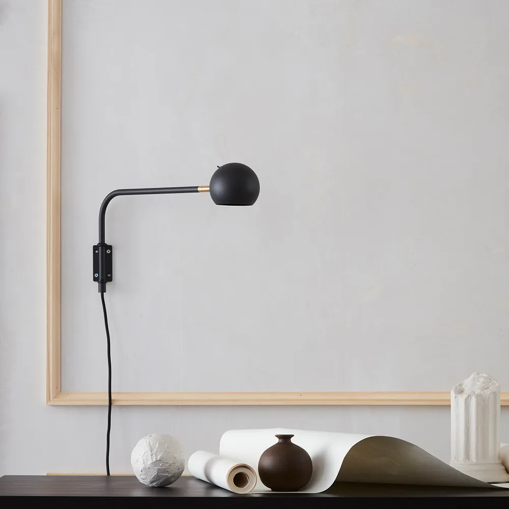 YES! Vägglampa, svart, 62 CO Bankeryd