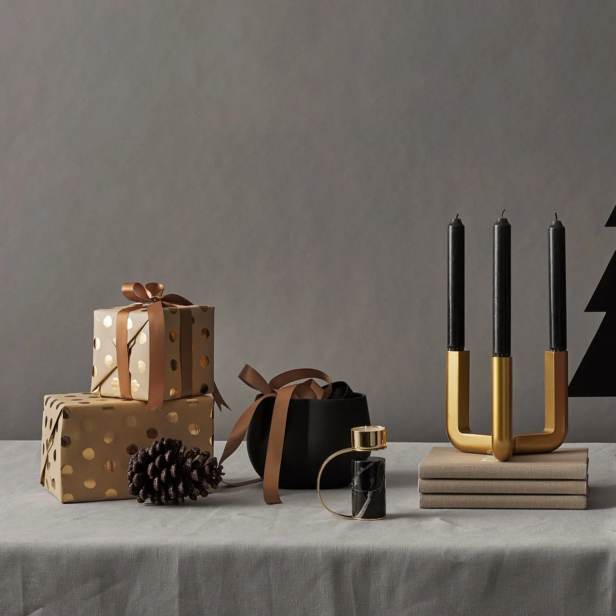 Heavy värmeljusstake, Nero marquina Cooee Design