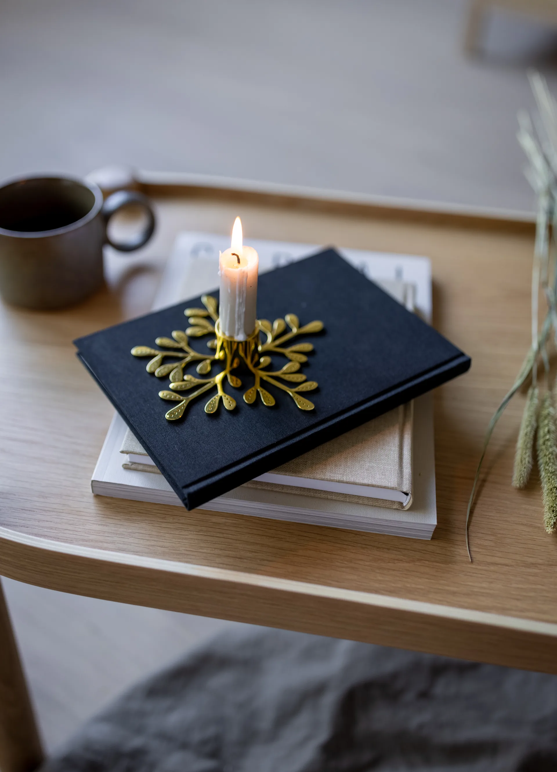 Mistletoe ljusstake, Mässing Cooee Design