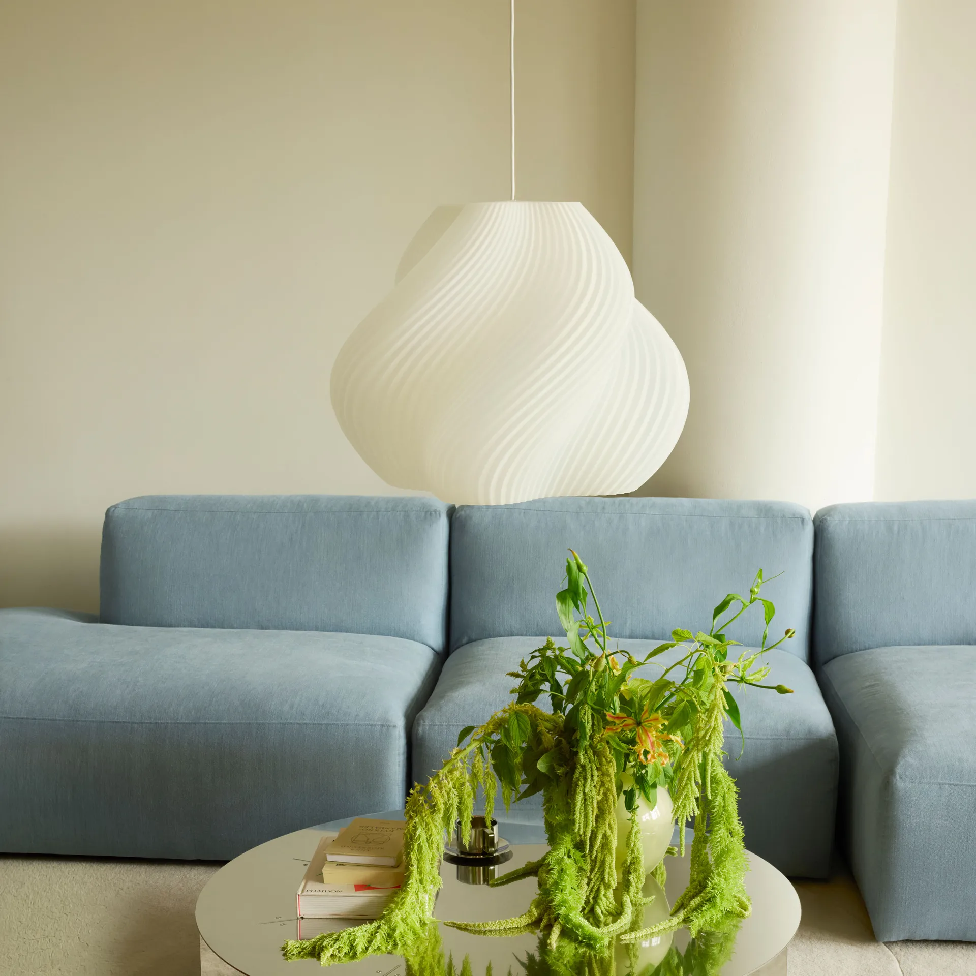 Soft Serve pendel, White-chrome, Mega, 60 cm Crème Atelier