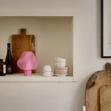 Soft Serve portabel bordslampa - Rose sorbet, 23 cm - Crème Atelier