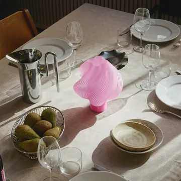 Soft Serve portabel bordslampa - Rose sorbet, 23 cm - Crème Atelier