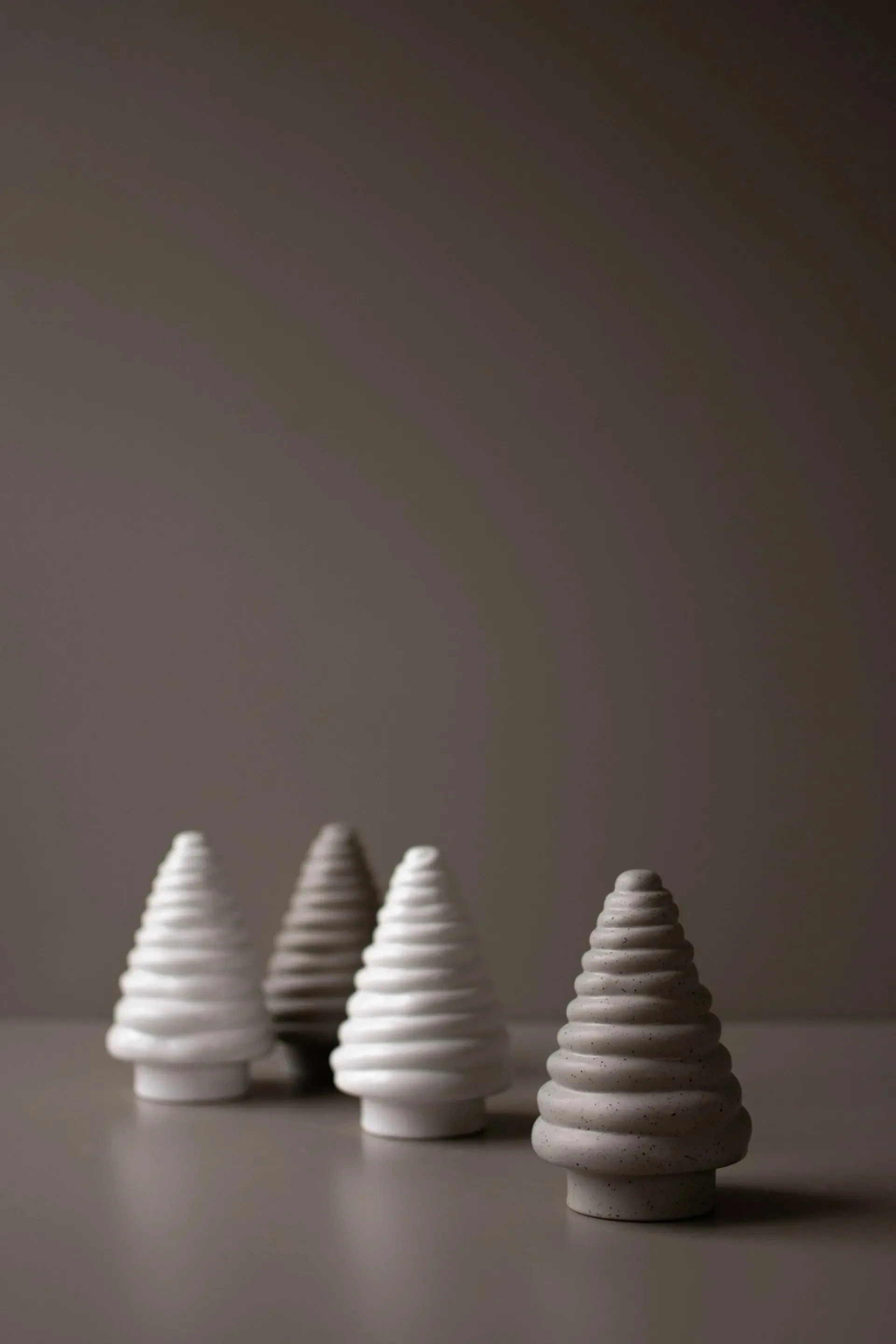 Curl tree dekorationsgran 13 cm, Shiny white DBKD