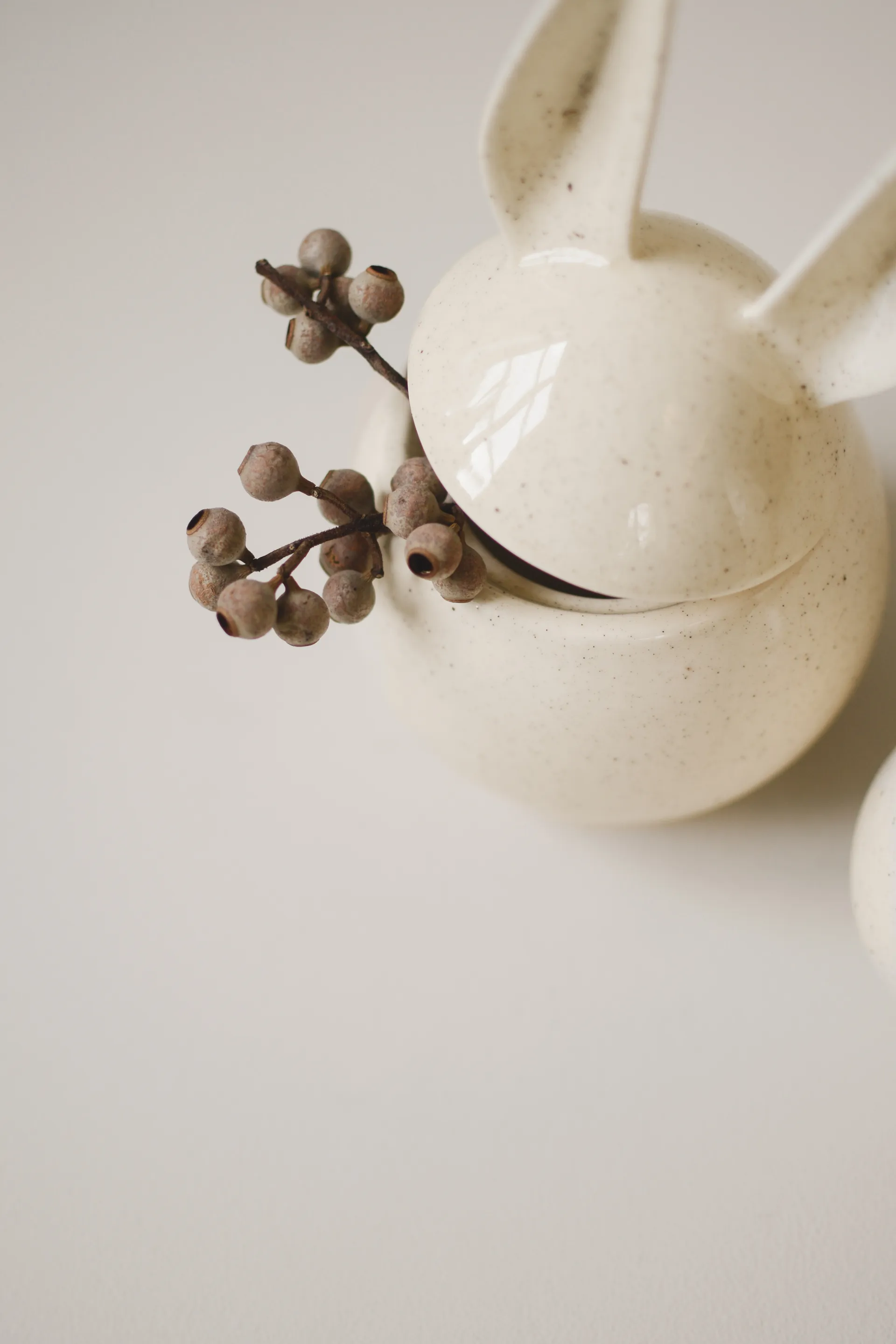 DBKD Eating rabbit skål stor, Vanilla DBKD