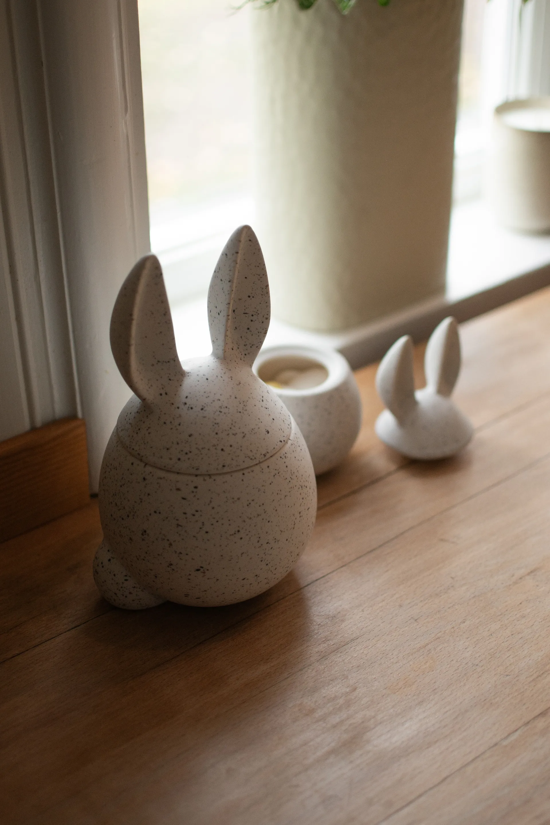 DBKD Eating rabbit skål stor, White DBKD