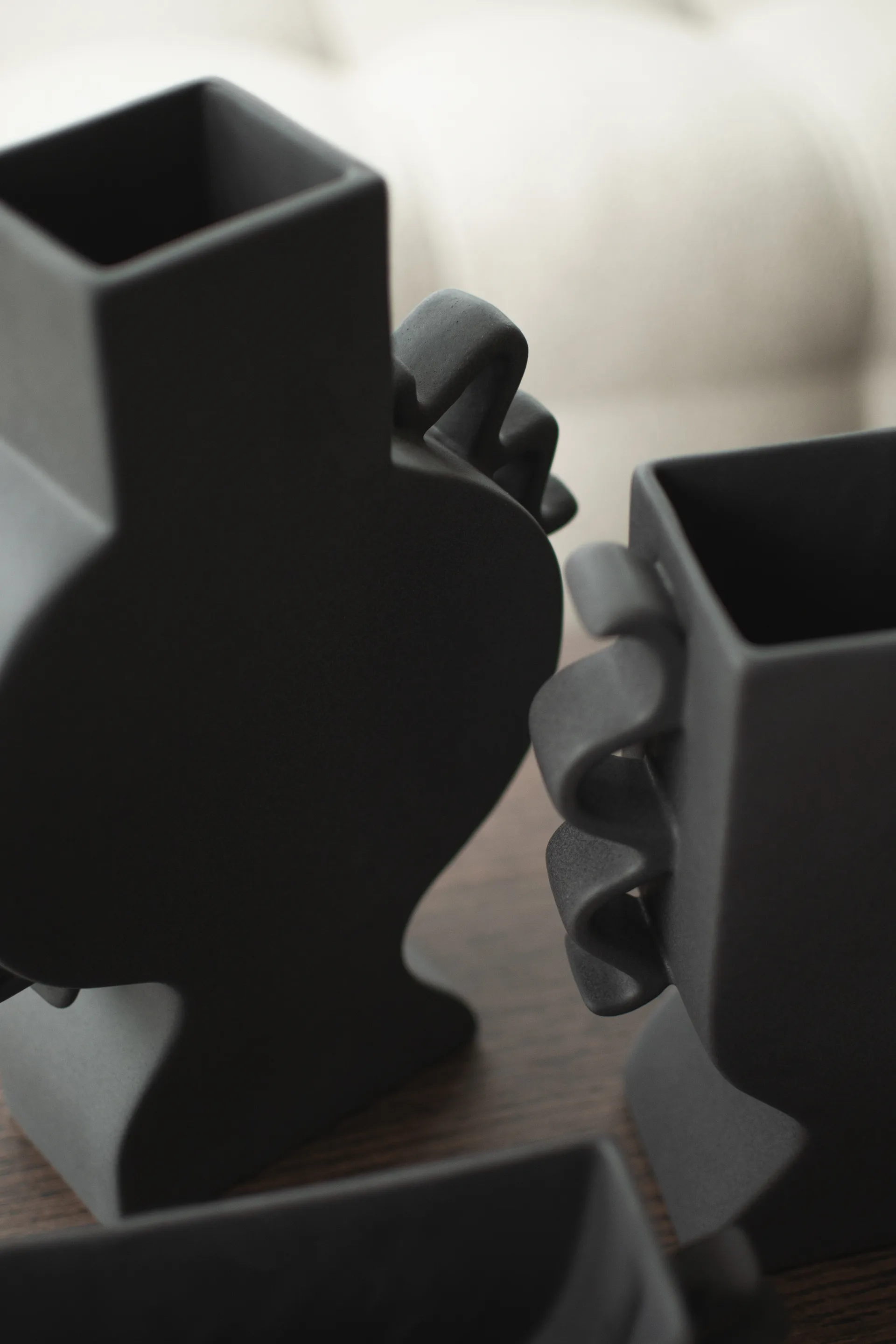 Flat vas 33 cm, Black DBKD