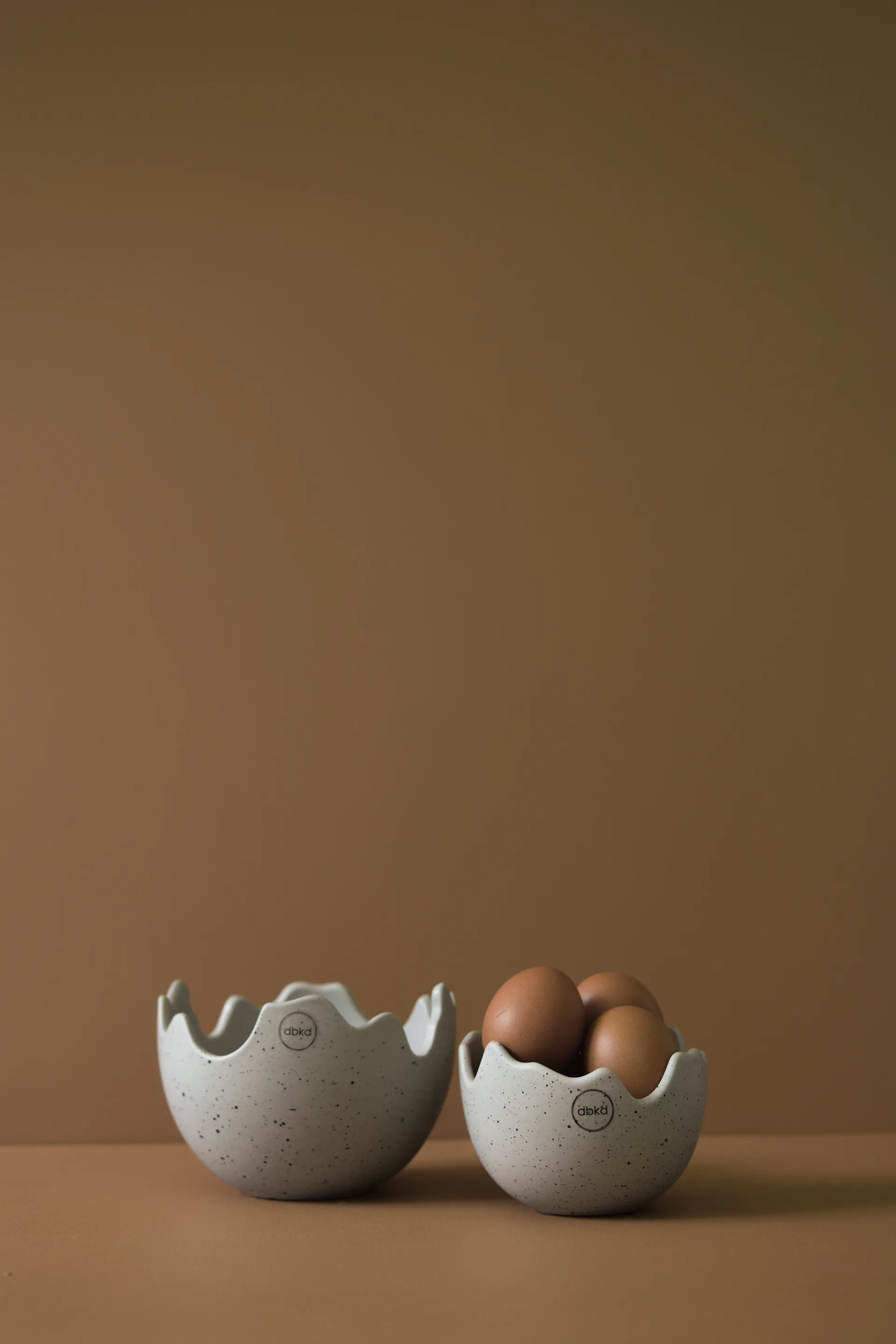 Happy Easter skål äggskal small, Mole dot DBKD