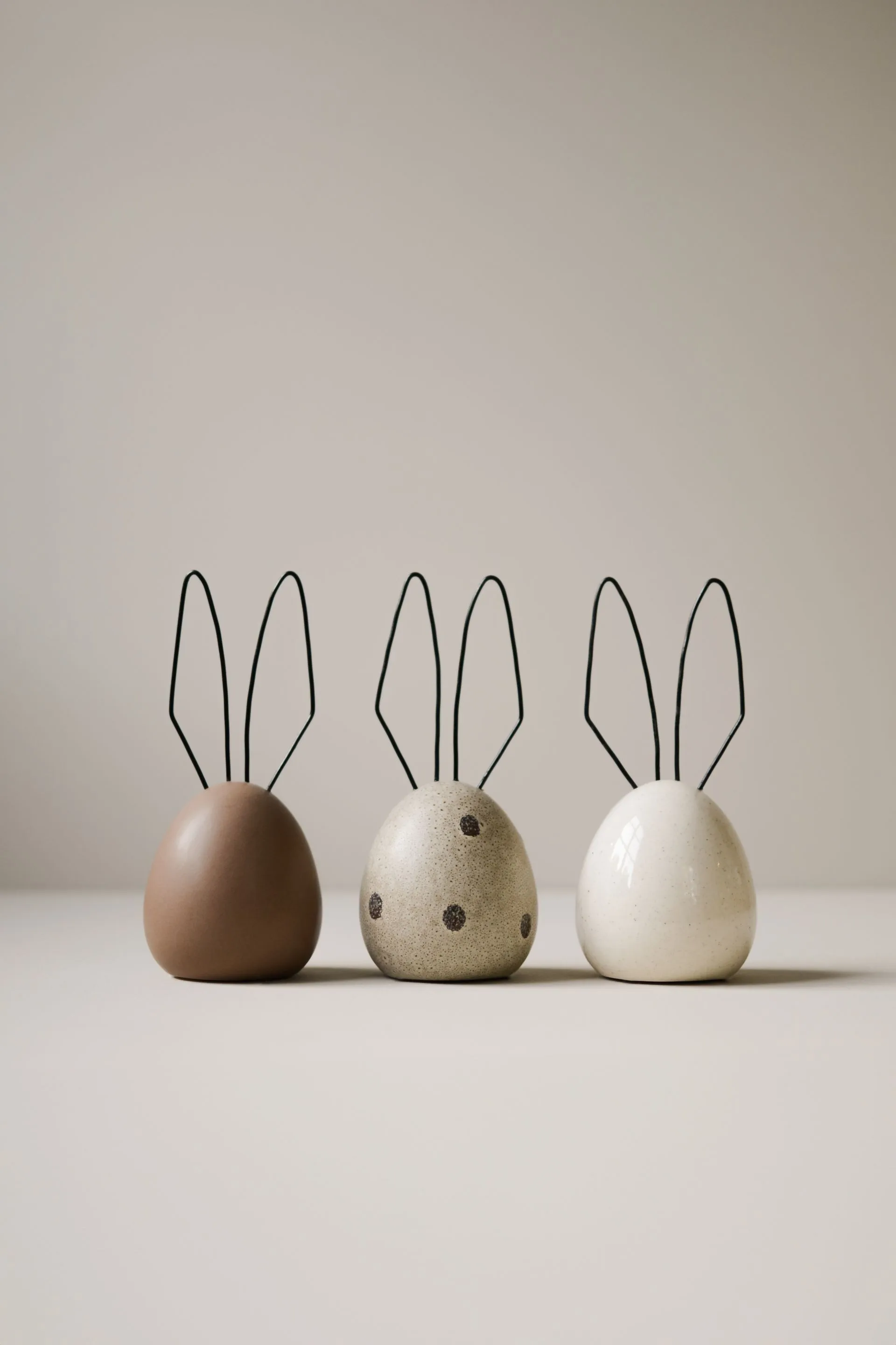 Hare påskdekoration H18 cm, Beige dot DBKD