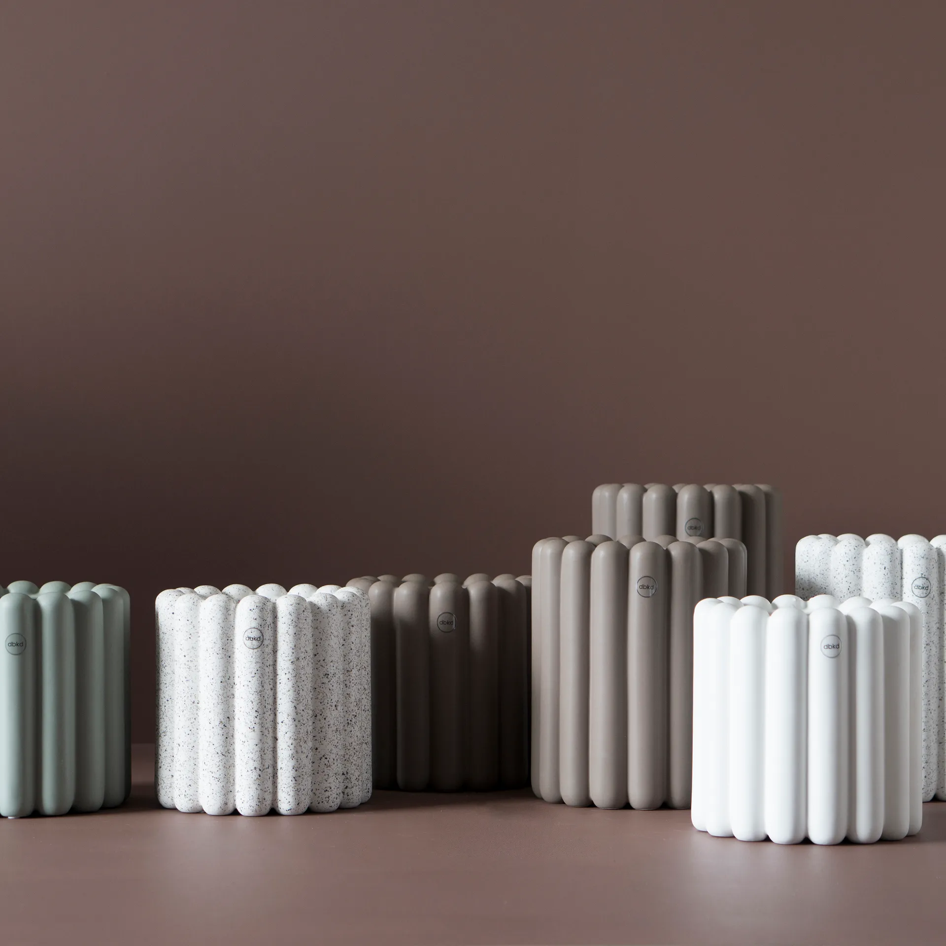 Mist kruka medium Ø19x23 cm, Dust DBKD