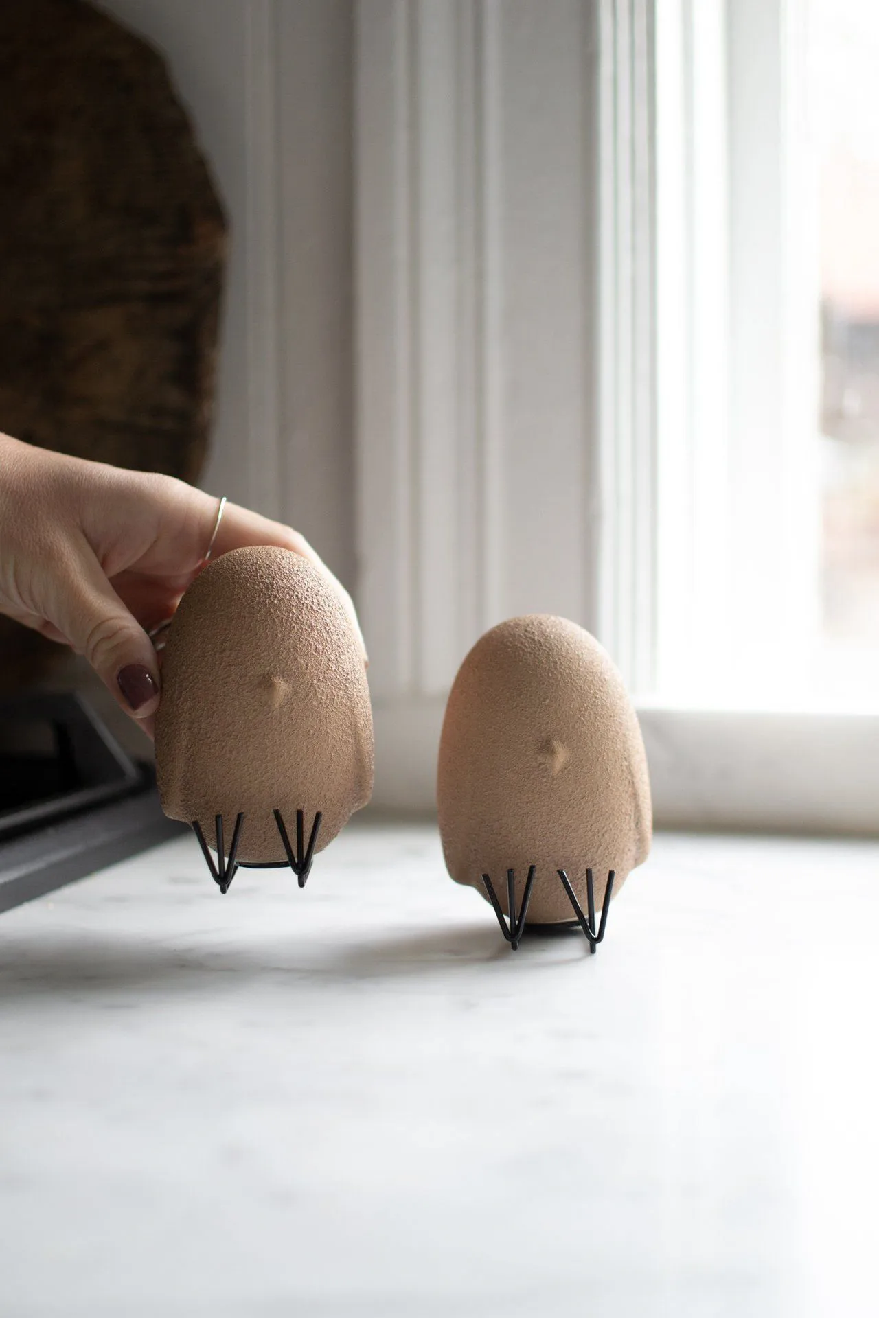 Sit Around påskdekoration, Sand DBKD