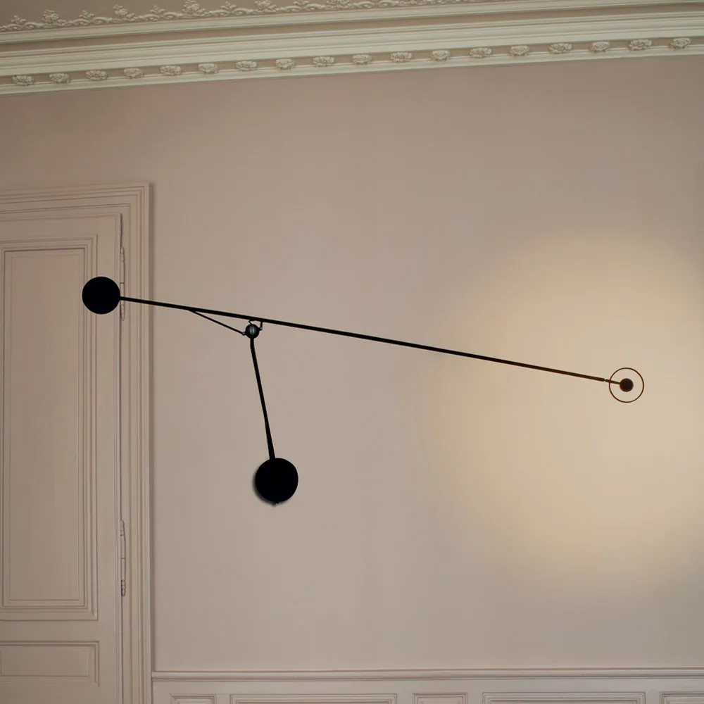 Aaro vägglampa, svart DCWéditions