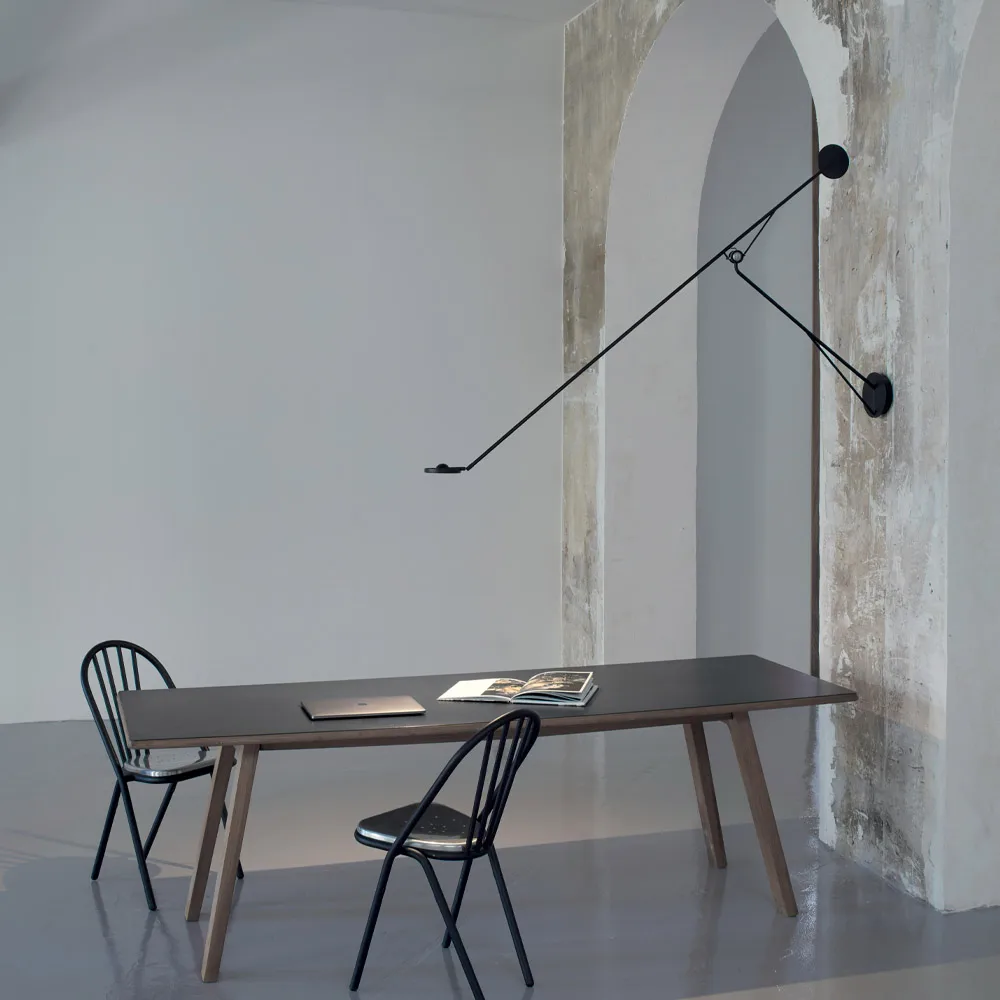 Aaro vägglampa, svart DCWéditions