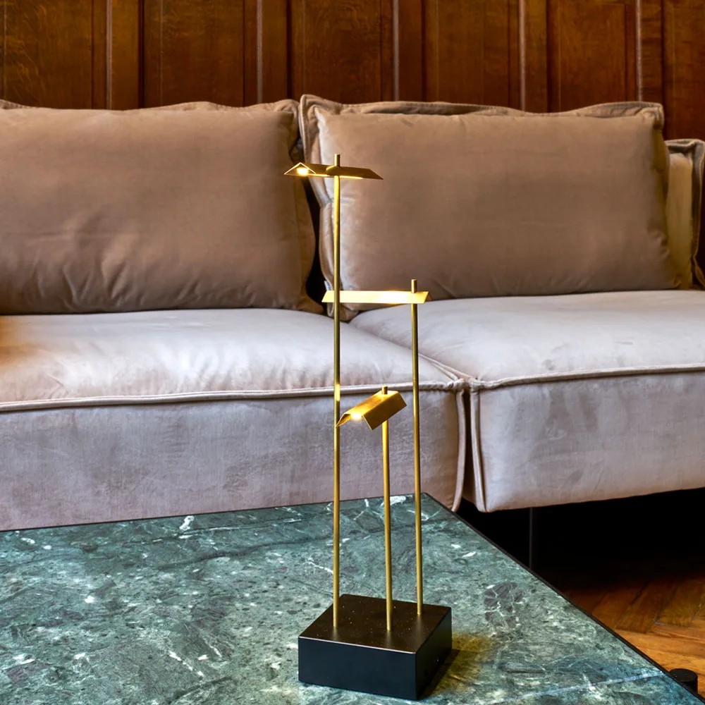 Knokke bordslampa, mässing DCWéditions