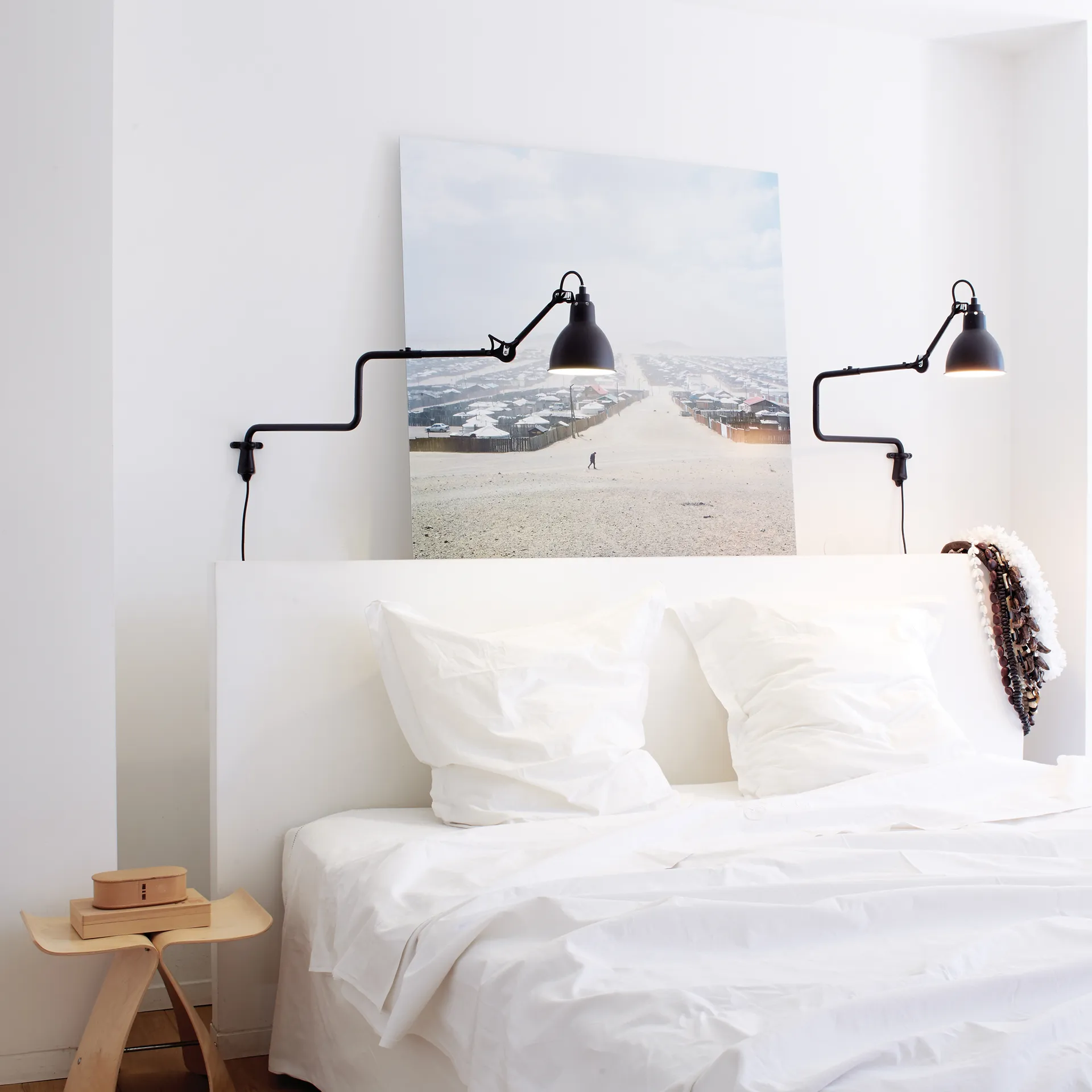 Lampe Gras 303 vägglampa, svart, rund skärm DCWéditions