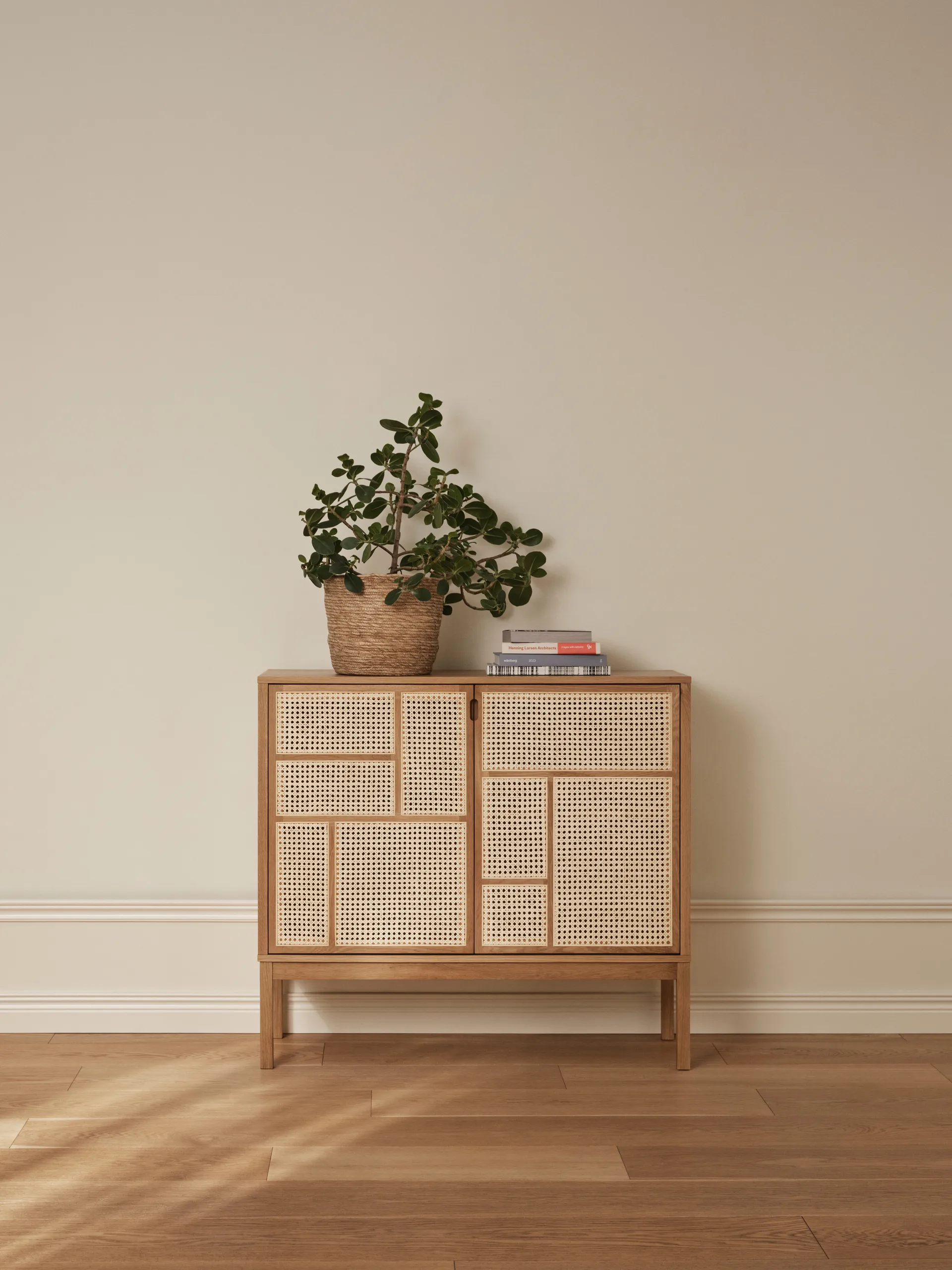Air sideboard, Ek, 120x110 cm, med ben Design House Stockholm