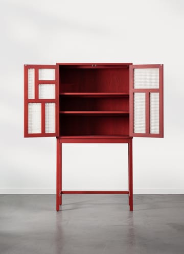 Air vitrinskåp - Röd - Design House Stockholm