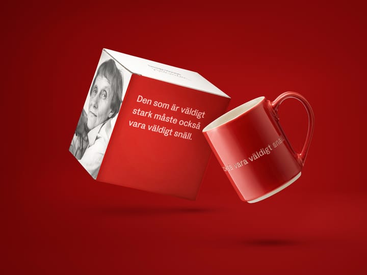 Astrid Lindgren mugg, den som är väldigt stark, svensk text Design House Stockholm