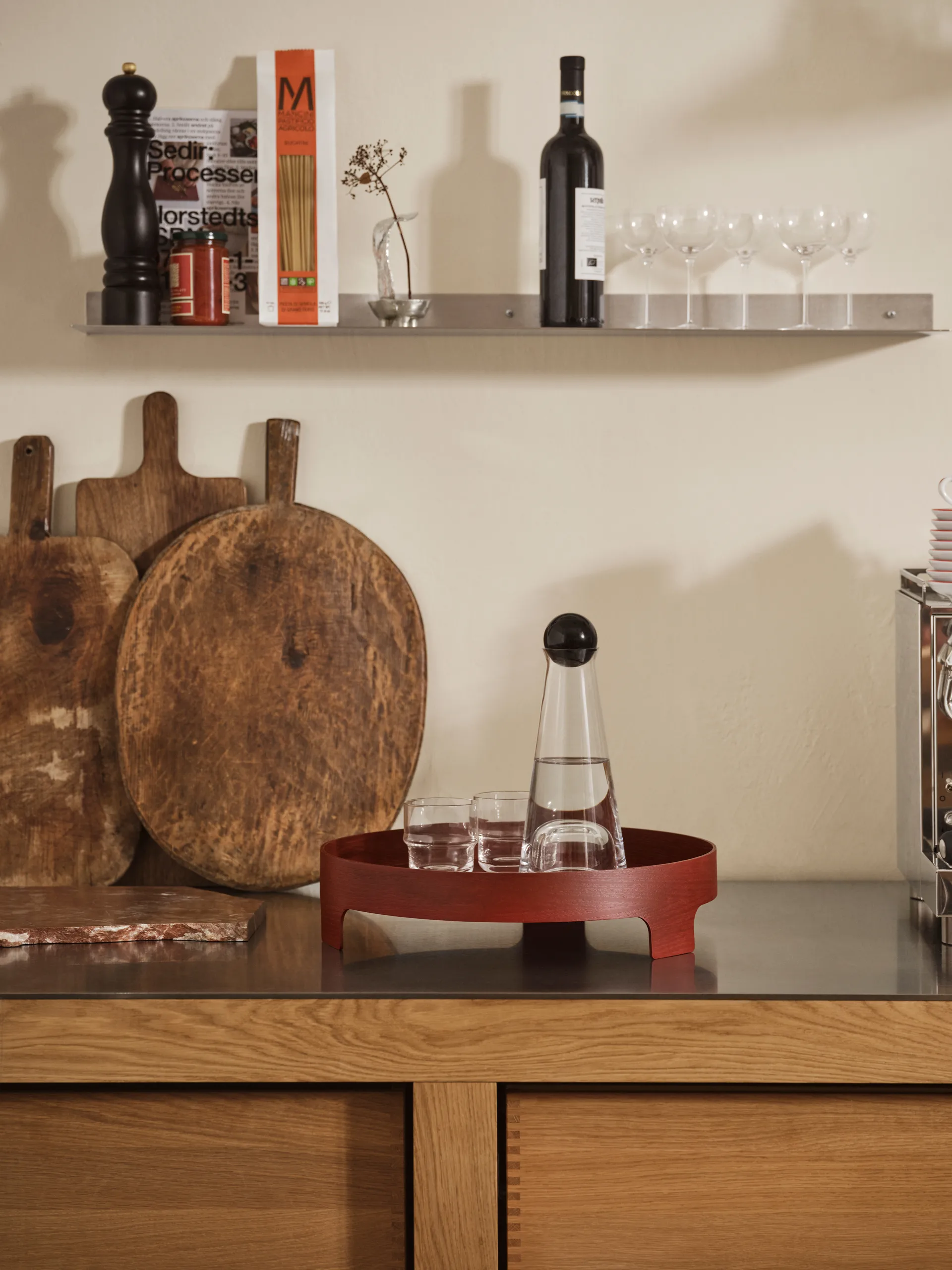 Bridge bricka, Red, Ø42 cm Design House Stockholm