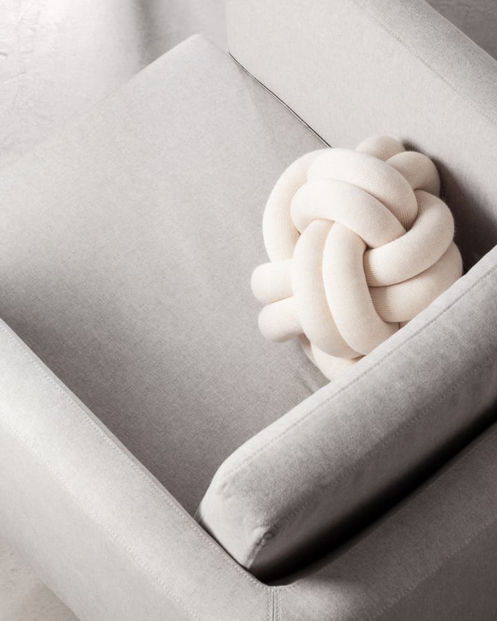 Knot kudde, Cream Design House Stockholm