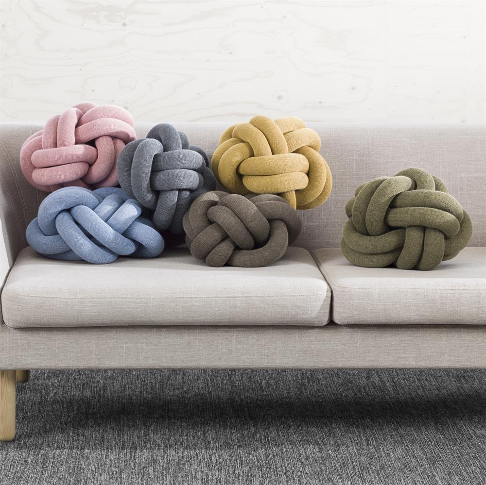 Knot kudde, gul Design House Stockholm