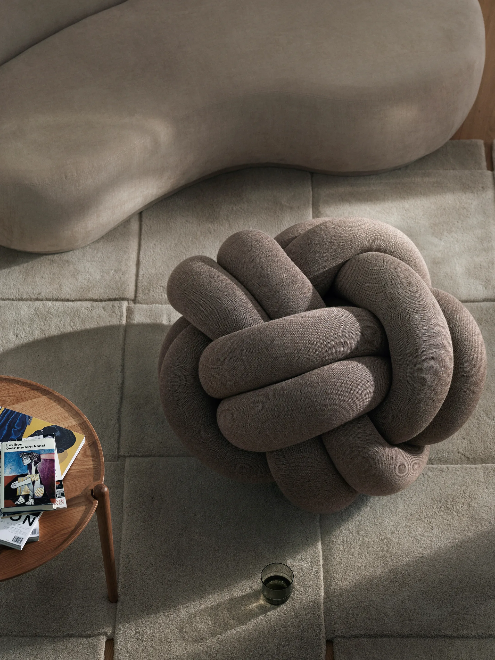Knot kudde XL, Brown Design House Stockholm