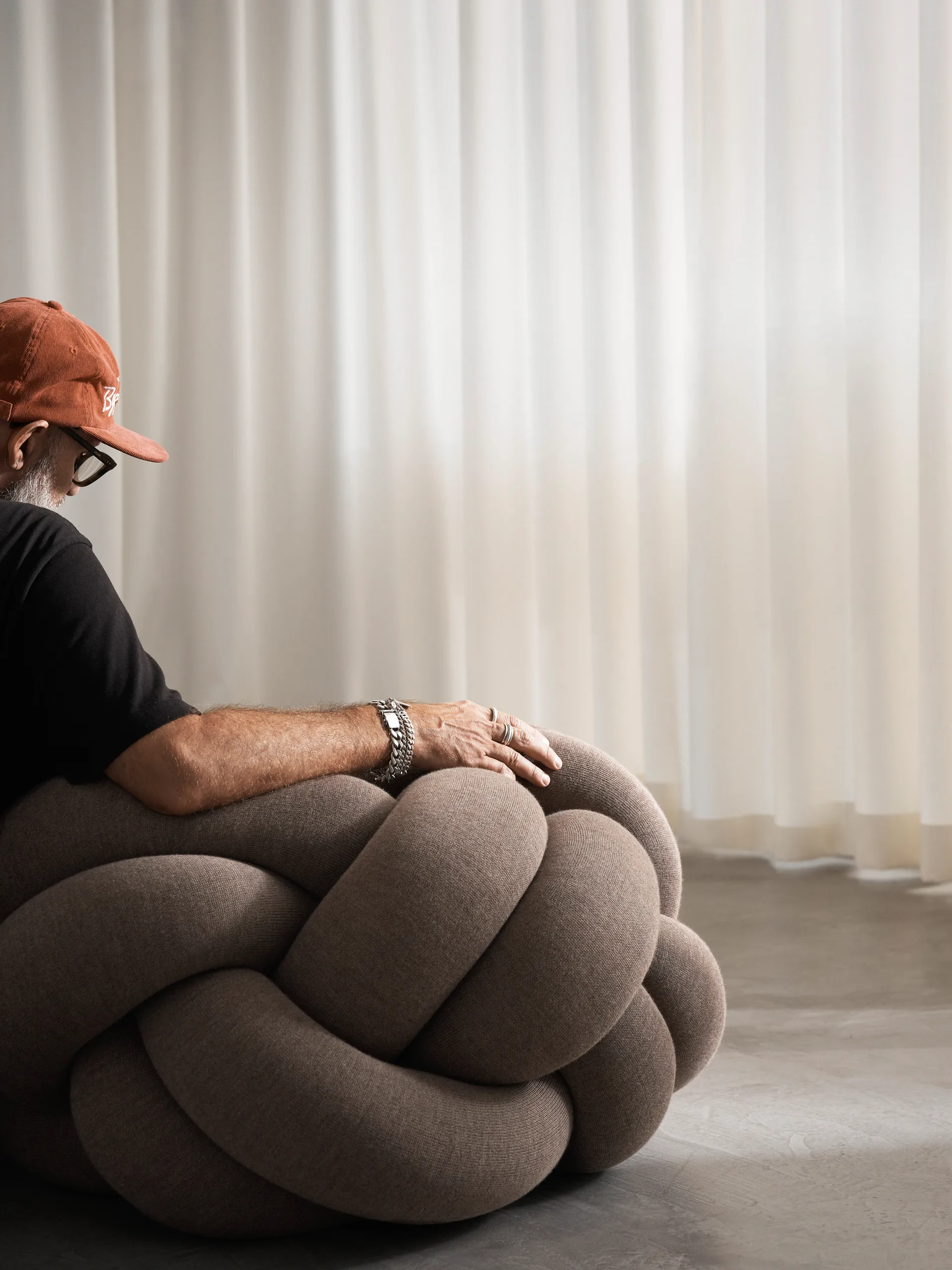 Knot kudde XL, Brown Design House Stockholm