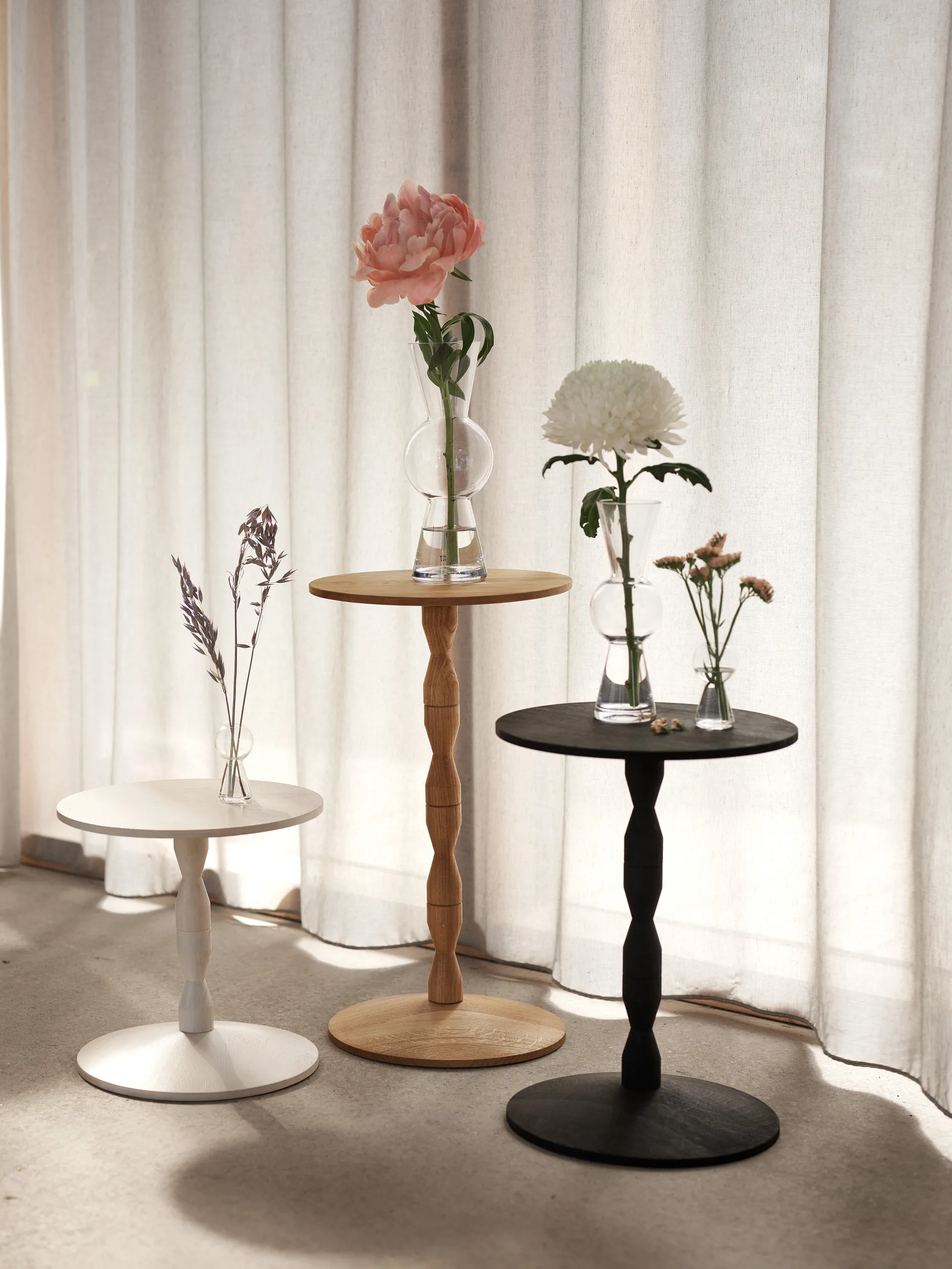 Pedestal bord Ø31x67,5 cm, Oak Design House Stockholm